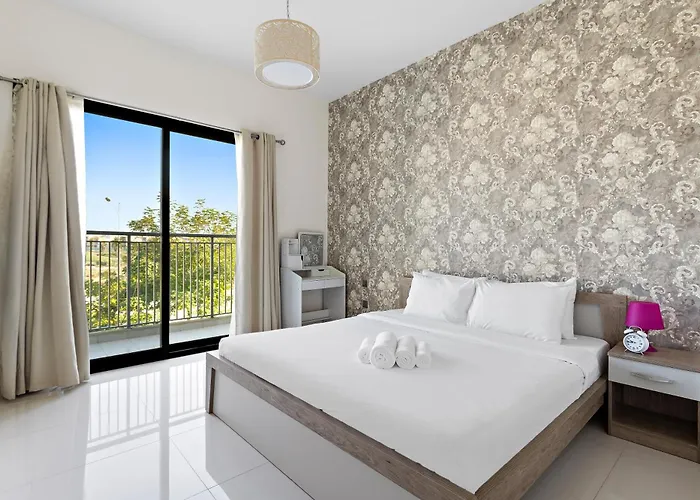 Elegant 3 Bedroom Villa Damac Hills 2
